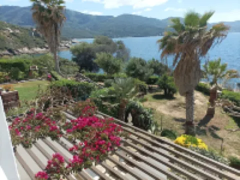 Appartement à Tiuccia, les Pieds Dans L'eau, Climatisé, Wifi