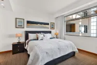 Brickell Bliss: Stylish Condo Retreat in the Heart of Miami