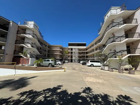 Ocean View Condo with Pool, Extra Large Lanai, New Kitchen & Bathroom. Отели рядом с достопримечательностью «Маниниауоли Бич»