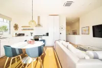 3-Bedroom King Size New Build Apartment in Charming Carpinteria with WiFi, AC.