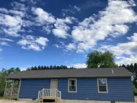 Escanaba River Escape-The Birch Tree Home   Modern 3Br Riverfront Retreat Hotels in Escanaba Township
