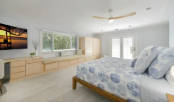 Waterfront Home, 200ft Dock, Gulf Access, Kayaks, Bicycles, Mini Golf, Game Room