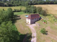 Spacious farmhouse with private heated pool close to Collonges la Rouge