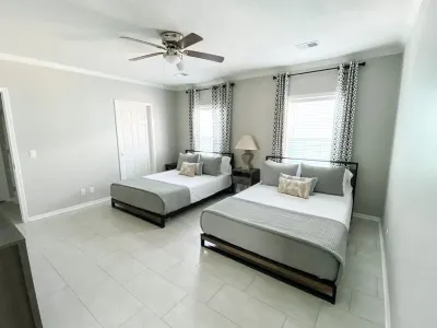 Rip Line Lodge at Venice Marina- 3bedroom/2bath lodge