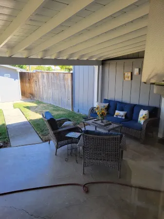 La Bella Vista. Close to downtown & shopping, public transportation.