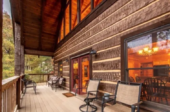 Kallithea ~ Modern rustic luxury on the peaceful side of the Smokies!