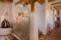 Authenitic Santa Fe Casita~Walk to Downtown, Kiva Fireplaces and Mountain Views