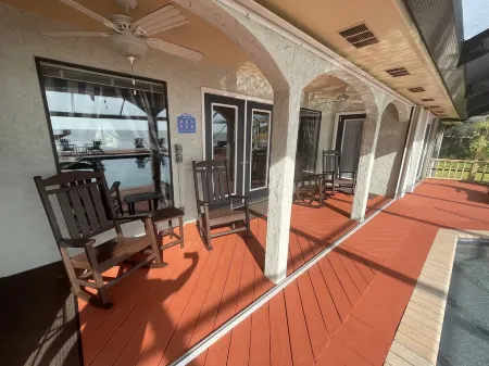 Eastpoint on the  Bay - private Beach, pool, sunsets