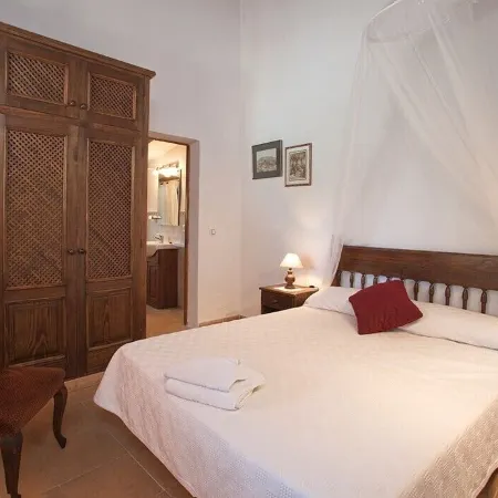 Peaceful villa renovated at 500 metres from Pollensa village  AND WIFI FREE