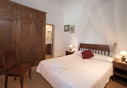 Peaceful villa renovated at 500 metres from Pollensa village  AND WIFI FREE