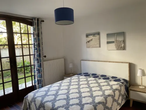 Beautiful 3-person apartment facing the main beach