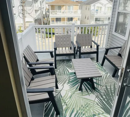 Beautiful condo in prime location! 2 blocks from boardwalk & convention center. Отели рядом с достопримечательностью «Wildwood Boardwalk»