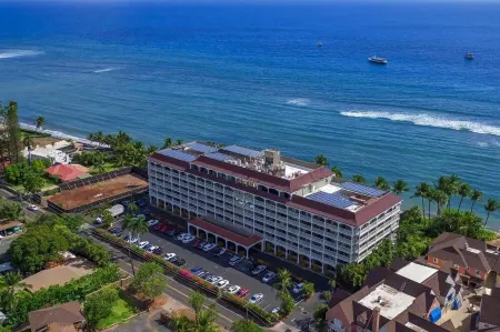 Lahaina Shores 406 Beach Front Mountain View Отели рядом с достопримечательностью «Лахайна Джодо Мишен»