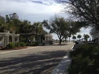 Cute Condo close to Coligny Beach