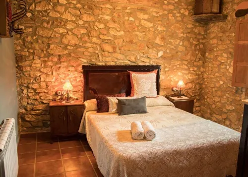 Self catering L´Amborget y La Mallada for 2 people