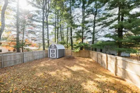 Thornton Place-Fenced Yard-Great Neighborhood-Close to IU