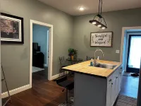 Cozy house on a quiet street Hotels in Bedford