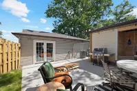 Branson Downtown Trolley House