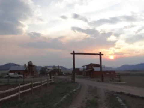 Cowboy School House Cabin 科內霍斯縣酒店