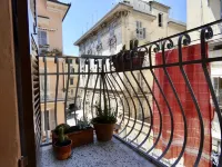 House Ilda city center 5 minutes from the station and 10 minutes ferries 5 TERRE
