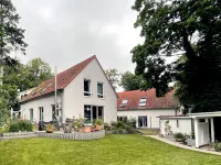 Ferienhaus Strand und Wald - Für Familien & Freunde, Ruhige, Zentrale Lage - Wi-Fi