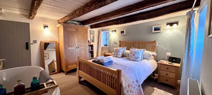Romantic Boutique Bolthole In Pittenweem Near St Andrews. Small dogs welcome. Hotels in Anstruther