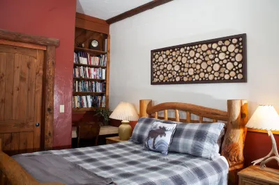 Best Views in Park County! Ski at Breck! Hotels near Alma Fire House & Mining Museum