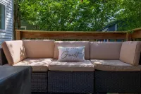 Delightful Small Town Escape — Sauna & Parking