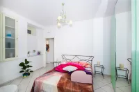 Villa Laura, amazing breakfast, private outdoor hot tub, Positano, Amalfi coast