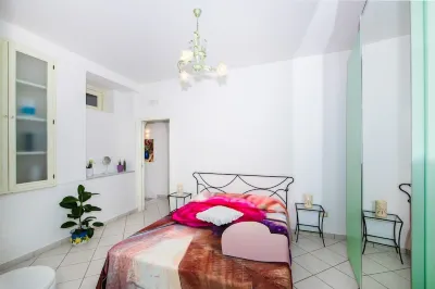 Villa Laura, amazing breakfast, private outdoor hot tub, Positano, Amalfi coast Hotels in Montepertuso