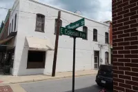 Historic Condo in the Heart of Downtown Elizabeth City