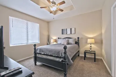La Cueva~fantastic 3 Bedroom Home. Sleeps 6-8 People. Near Carlsbad Caverns