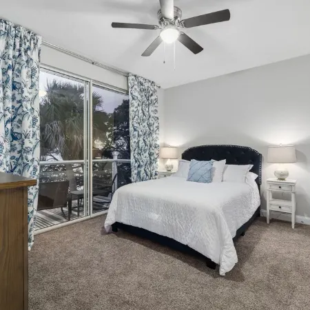 Gorgeous Waterfront w/ Golf Cart! 4 bds, 3.5 ba! Sleeps 12