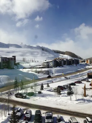 Penthouse style, top floor of Grand Lodge 1 bedroom at slopes at the Mtn base Hotels in 