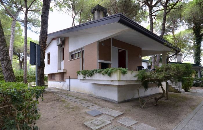 Modern comfort villawith enchanting garden