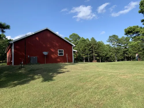 Cabin on Blackberry Hill near McGee Creek Hotels in Atoka County
