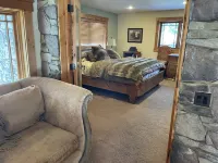 Mammoth Luxury Home 4K SF Walk to Chair 15 Theater Room Spa On Sierra Star Golf