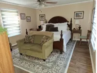 Chinaberry Cottage Hotels in China Spring