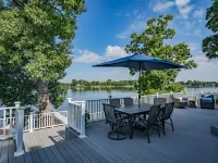 Luxurious Morrison Lakehouse w/ Hot Tub & Sunset Views Hotels in Branch County