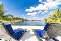 4BR/3BA Miami Welcoming Waterfront Wonder w/ Pool!
