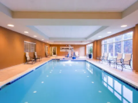 Hampton Inn & Suites Herndon-Reston Hotels in Dranesville