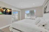 Designer Dream Home with 3 KING Beds