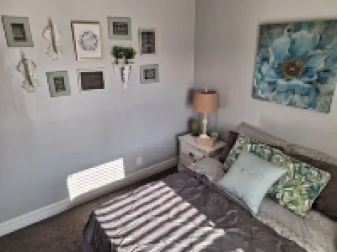 Beautiful Split Mountain house rental