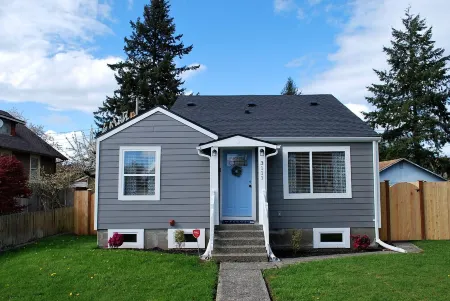 Lovely home near Ups & Tacoma downtown! Отели рядом с достопримечательностью «Greater Tacoma Convention & Trade Center»