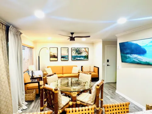 REMODELED Tropical Paradise 1BR unit in Princeville with AC & assigned parking!