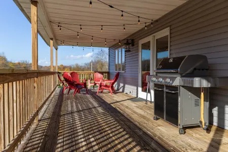 Beautiful, Stylish 3Br Near Mohican & Pleasant Hill Lake!