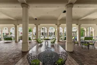 Splendid Palm Beach Location, spacious 1-bedroom condo, dual suite with WiFi,AC