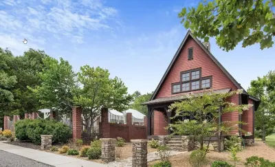 Secluded Getaway at Wayward Cottage