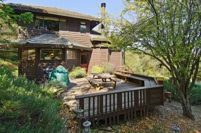 Romantic Lodge in Point Reyes-Inverness: Picturesque Retreat Hotels in der Nähe von Mount Wittenberg