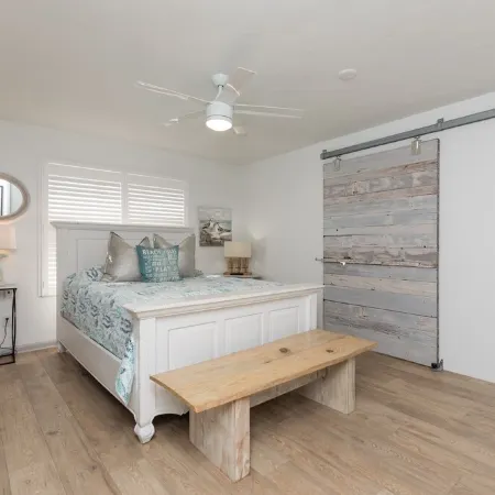 Beachy Getaway–Cozy, Clean & Equipped w/ All Essentials! Relax, Enjoy & Refresh!